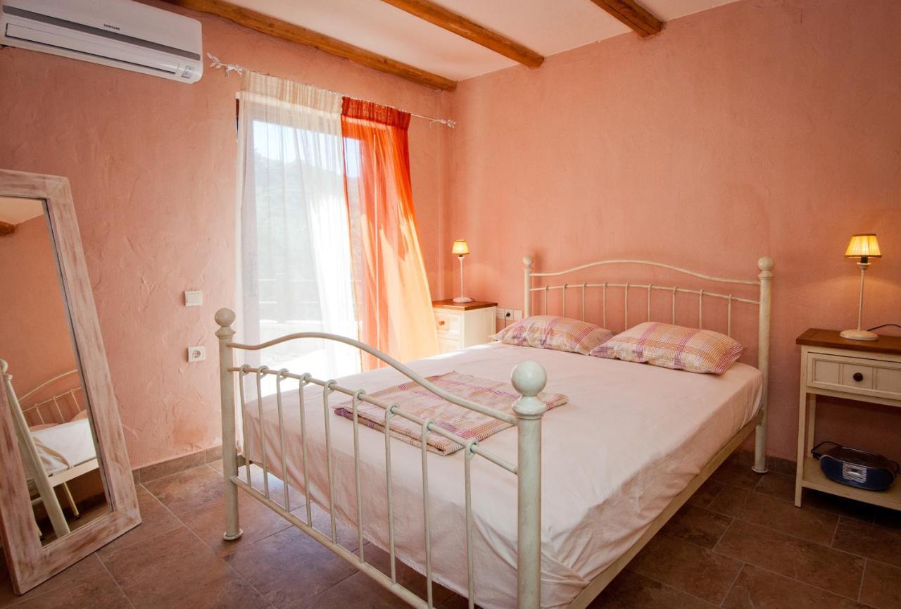 Amorosa Villas Lagopodhon Екстер'єр фото